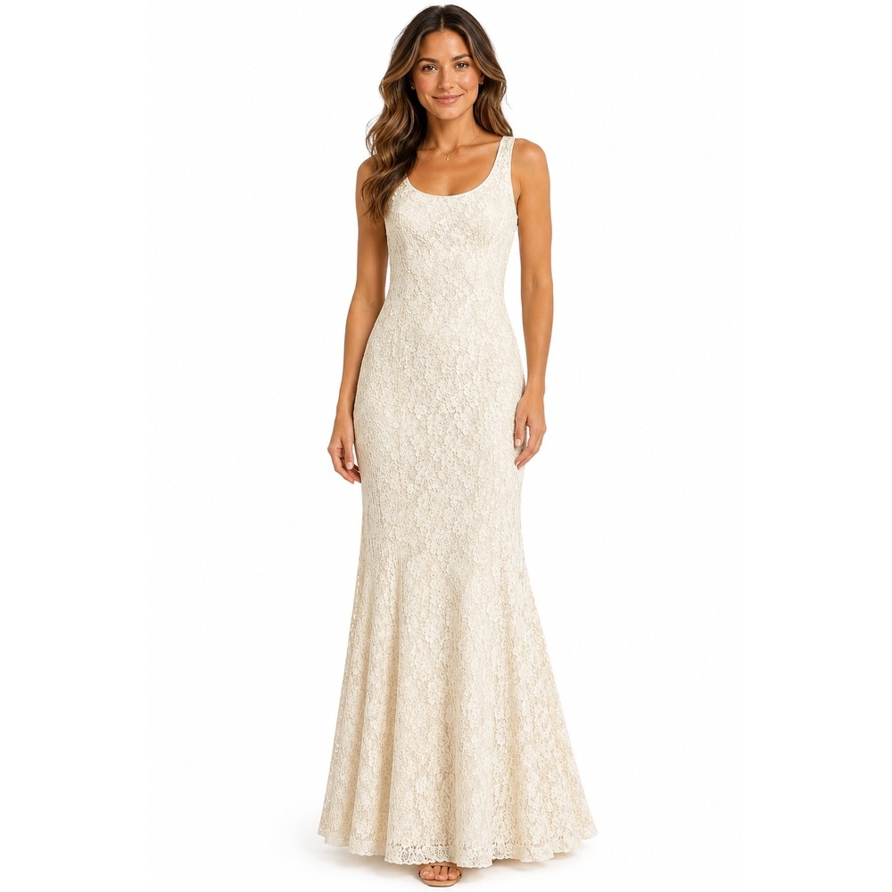 Carmen Marc Valvo Ivory Beaded Lace Mermaid Wedding Dress Size 4 Vintage Bridal